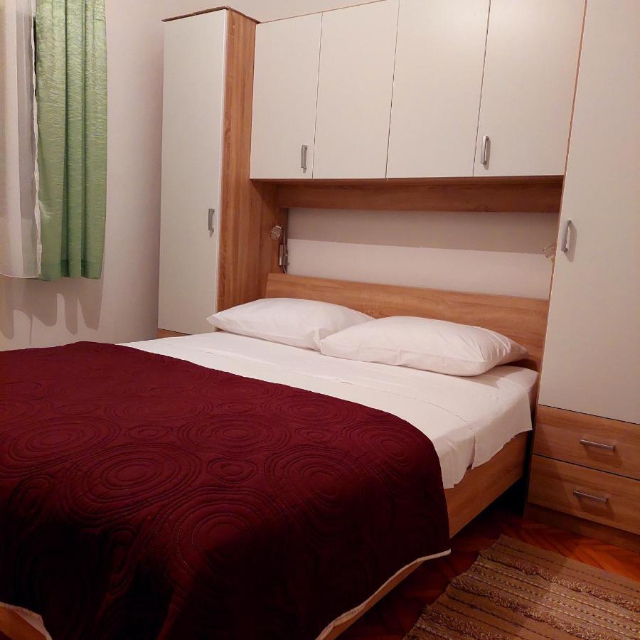 Apartments Branko เวลีราต ภายนอก รูปภาพ