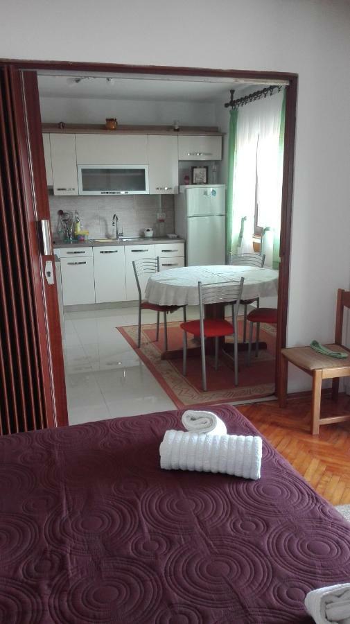 Apartments Branko เวลีราต ภายนอก รูปภาพ